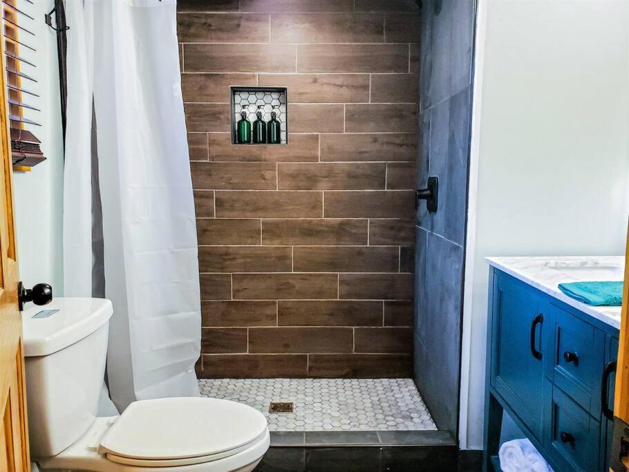 Fall Getaway Resort-3 King Suites, Dog-Friendly Seeley 외부 사진