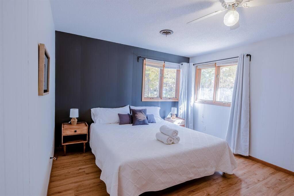 Fall Getaway Resort-3 King Suites, Dog-Friendly Seeley 외부 사진